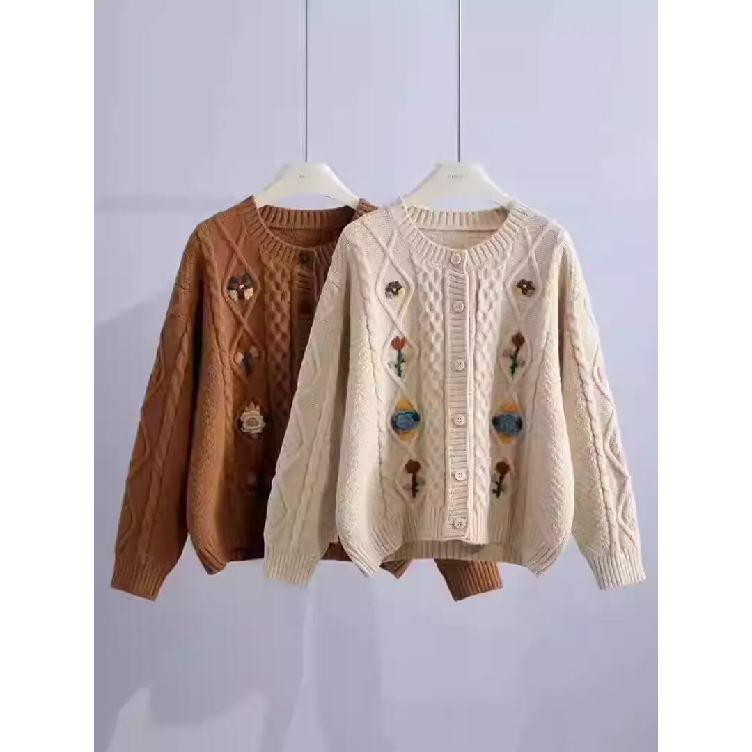 Vintage Heavy Embroidered Cable Knit Cardigan (CF072)