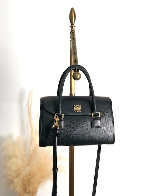 LOEWE ロエベ ショルダーバッグ ブラック アナグラム レザー アラモ28 2WAY vintage ヴィンテージ オールド rz7tmx