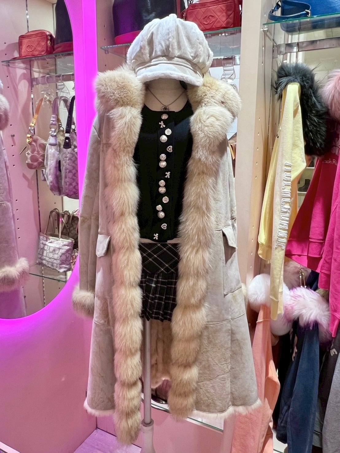 VINTAGE | TSUKI BOUTIQUE