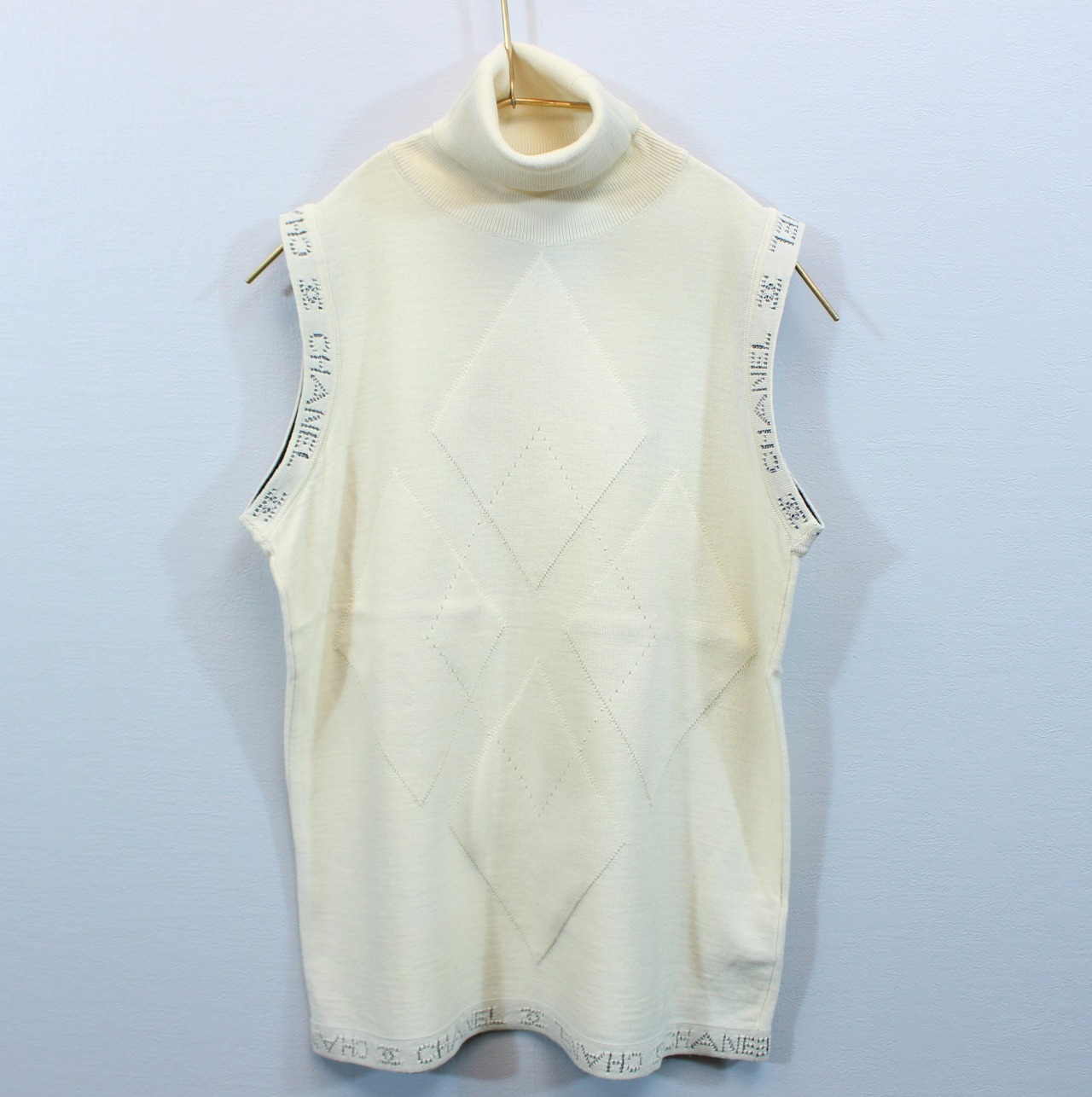 CHANEL 07A COCO MARC LOGO MANIA HIGN NECK KNIT VEST MADE IN ITALY  