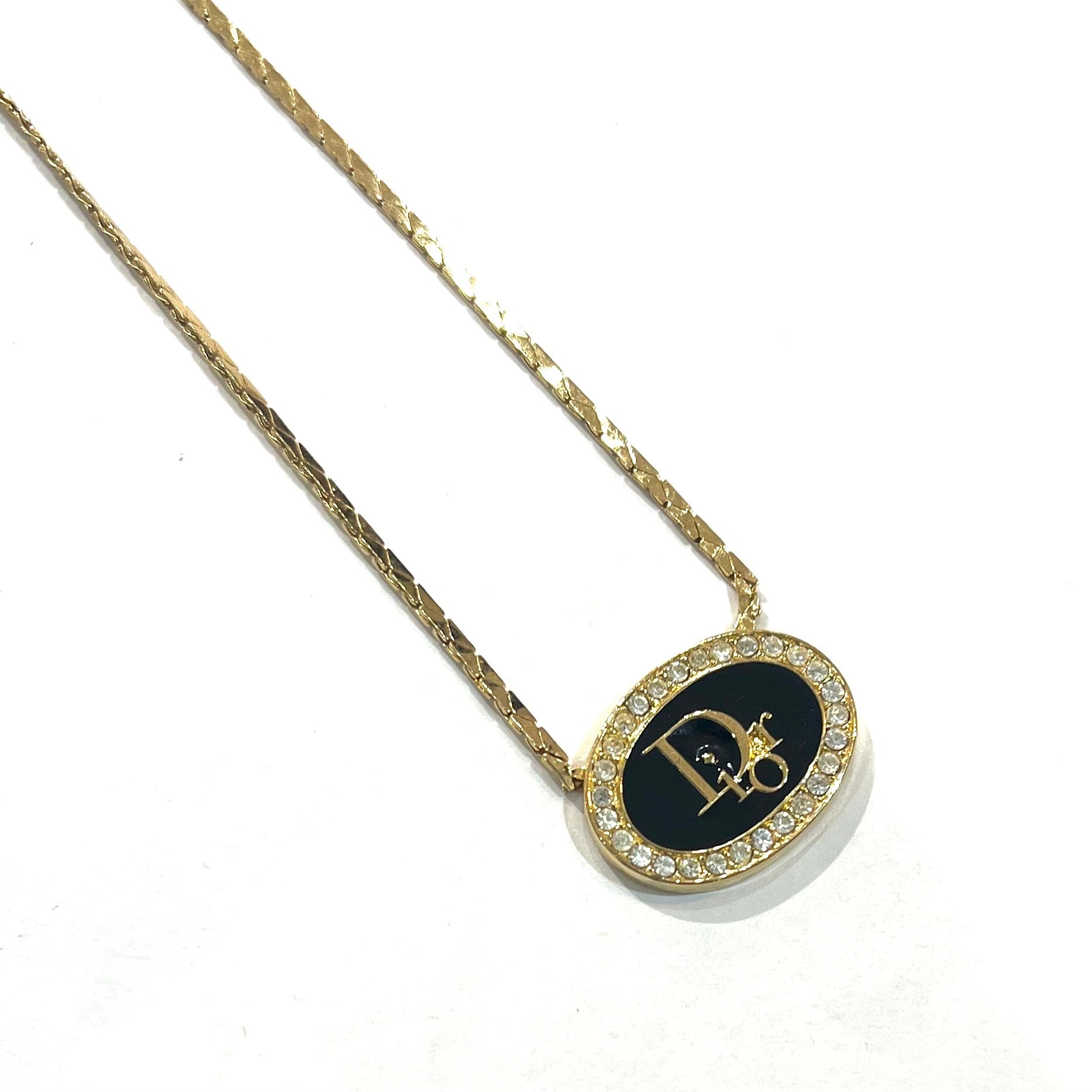 Christian Dior】2265 DIOR ブラックロゴ ネックレス ゴールド 主役