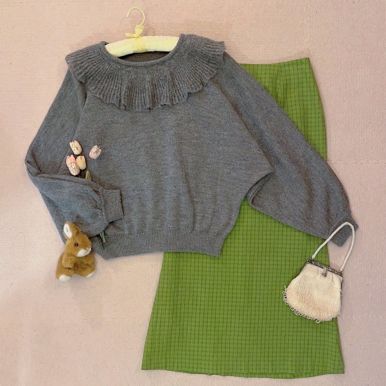 big frill collar gray knit sweater