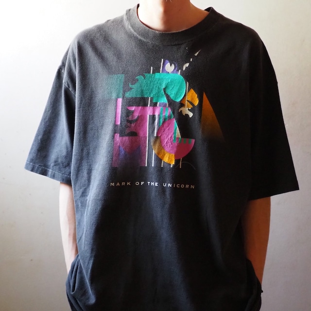 ユニコーン の tee