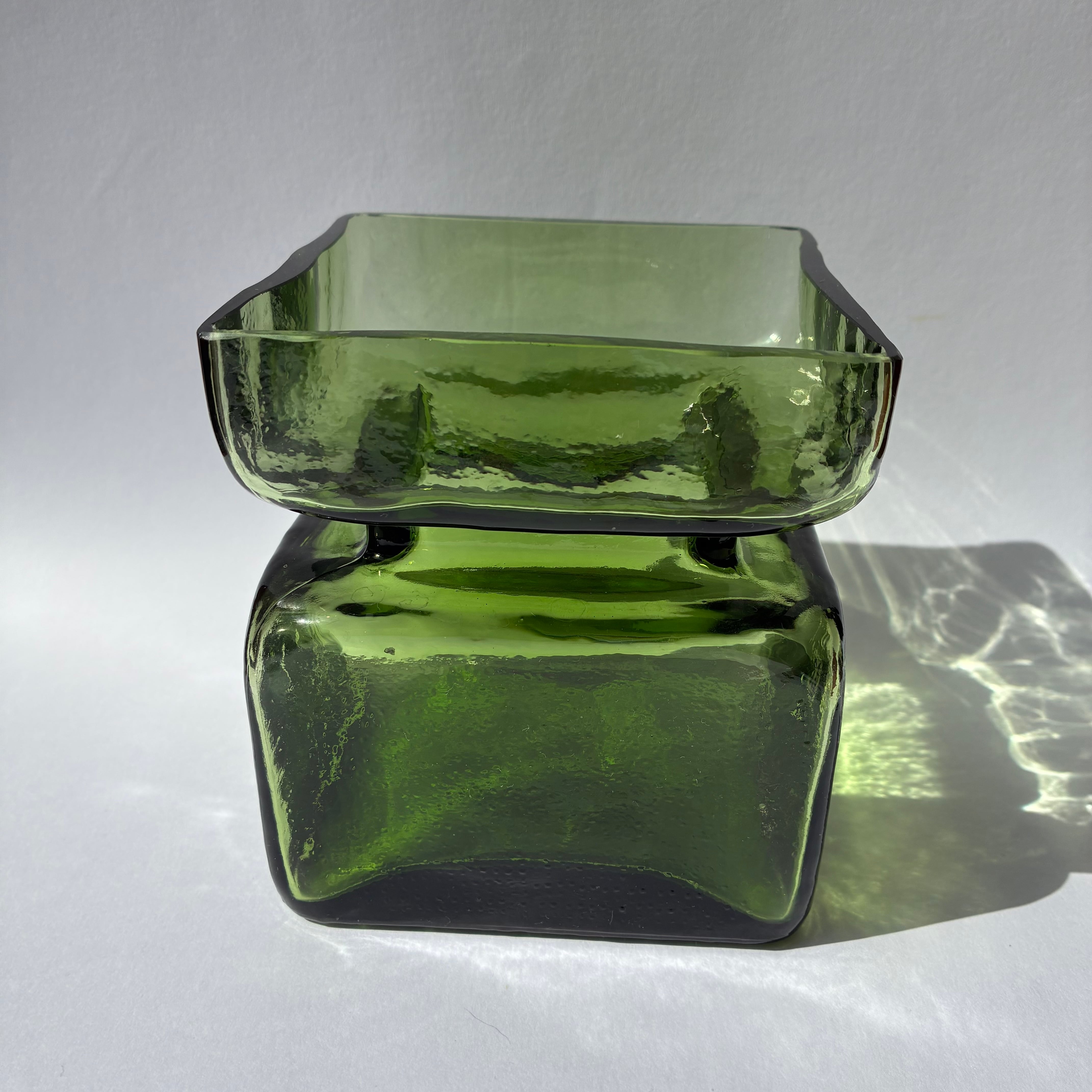 リーヒマエンラシ ヘレナティネル アウリンコプロ フラワーベース リーヒマエンラシ ヘレナティネル アウリンコプロ フラワー