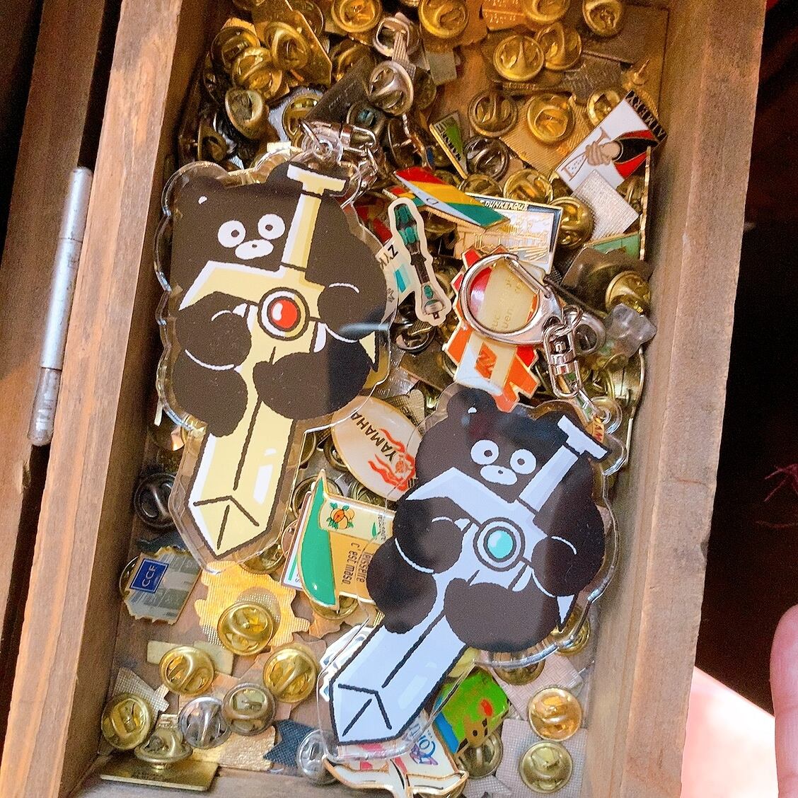 くまのまーくんと伝説の剣 キーホルダー | EVERYDAYSUNDAY