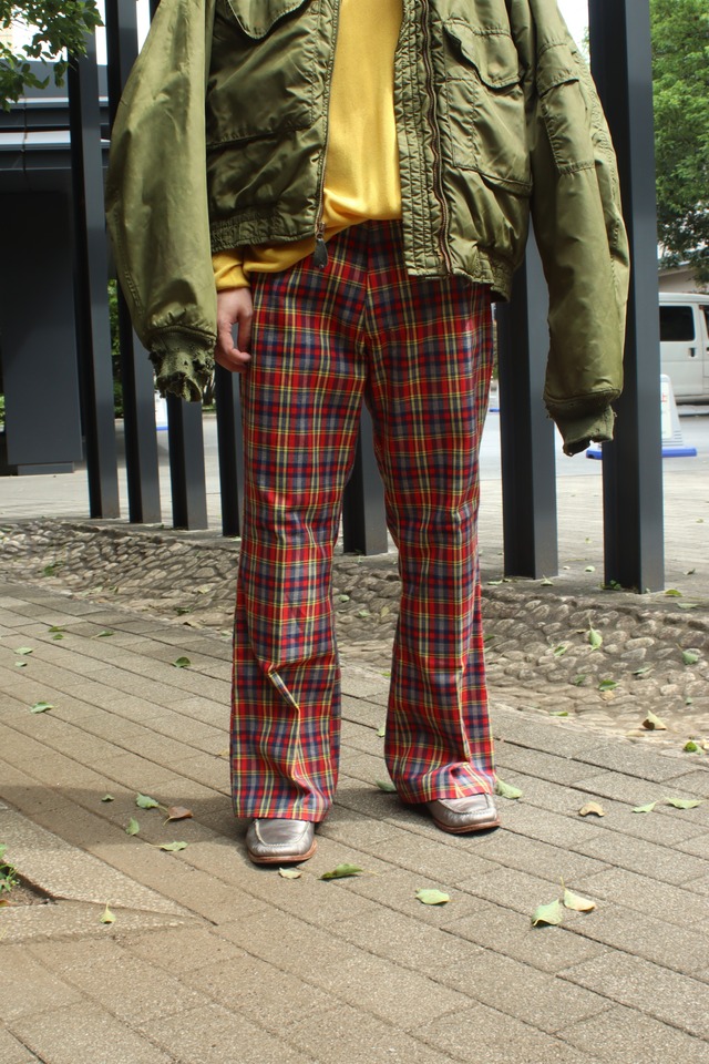 1970’s tartan check flare pants . size 33×28 .