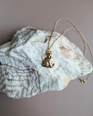 【labyrinthvintage】　Kitty necklace