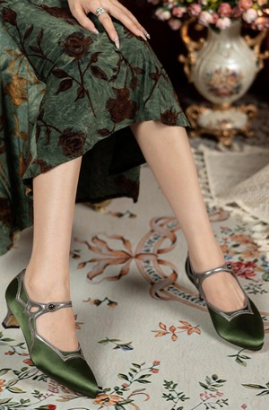 トワイライト・ヘックス ストラップシューズ　M25063