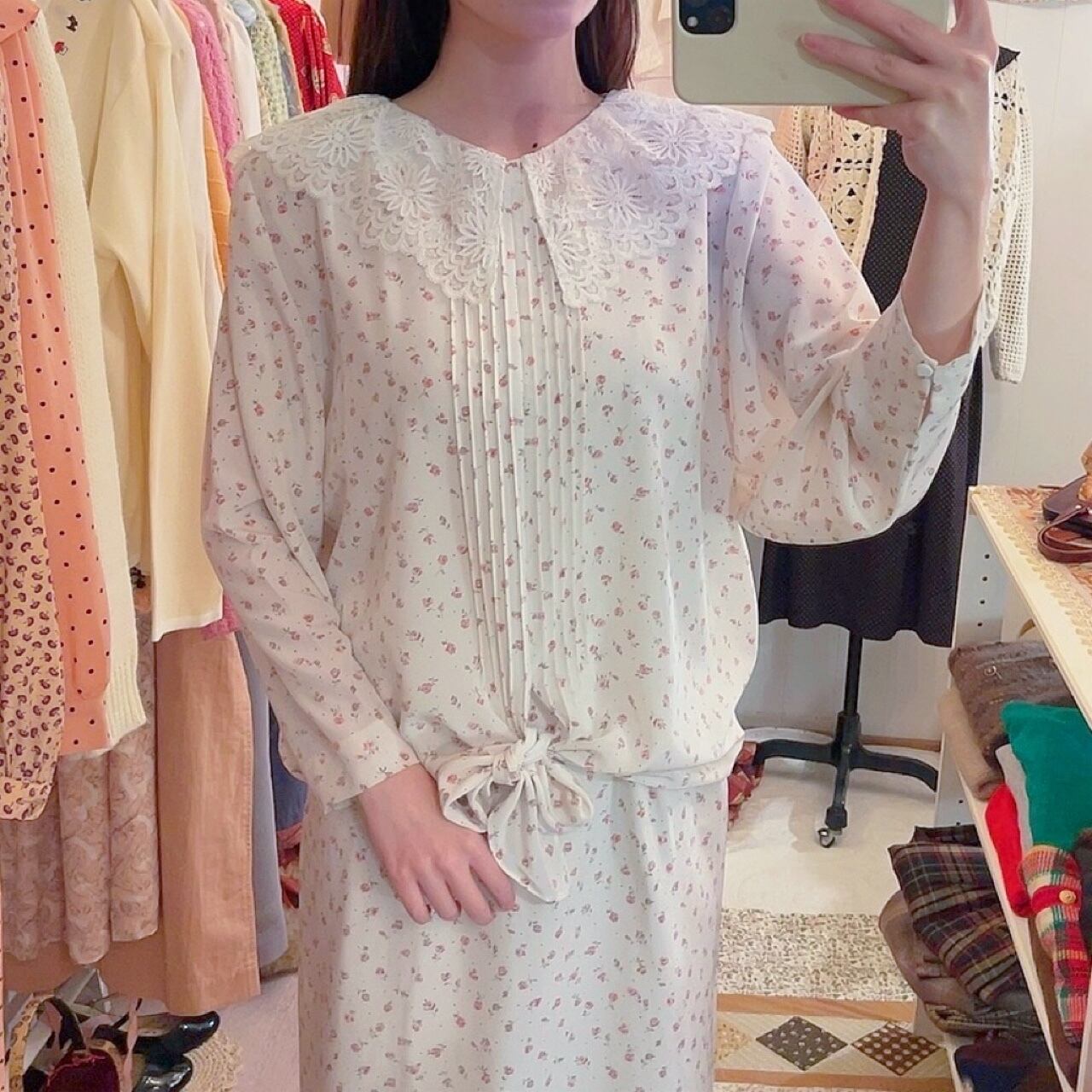 mini rose lace collar separate one-piece