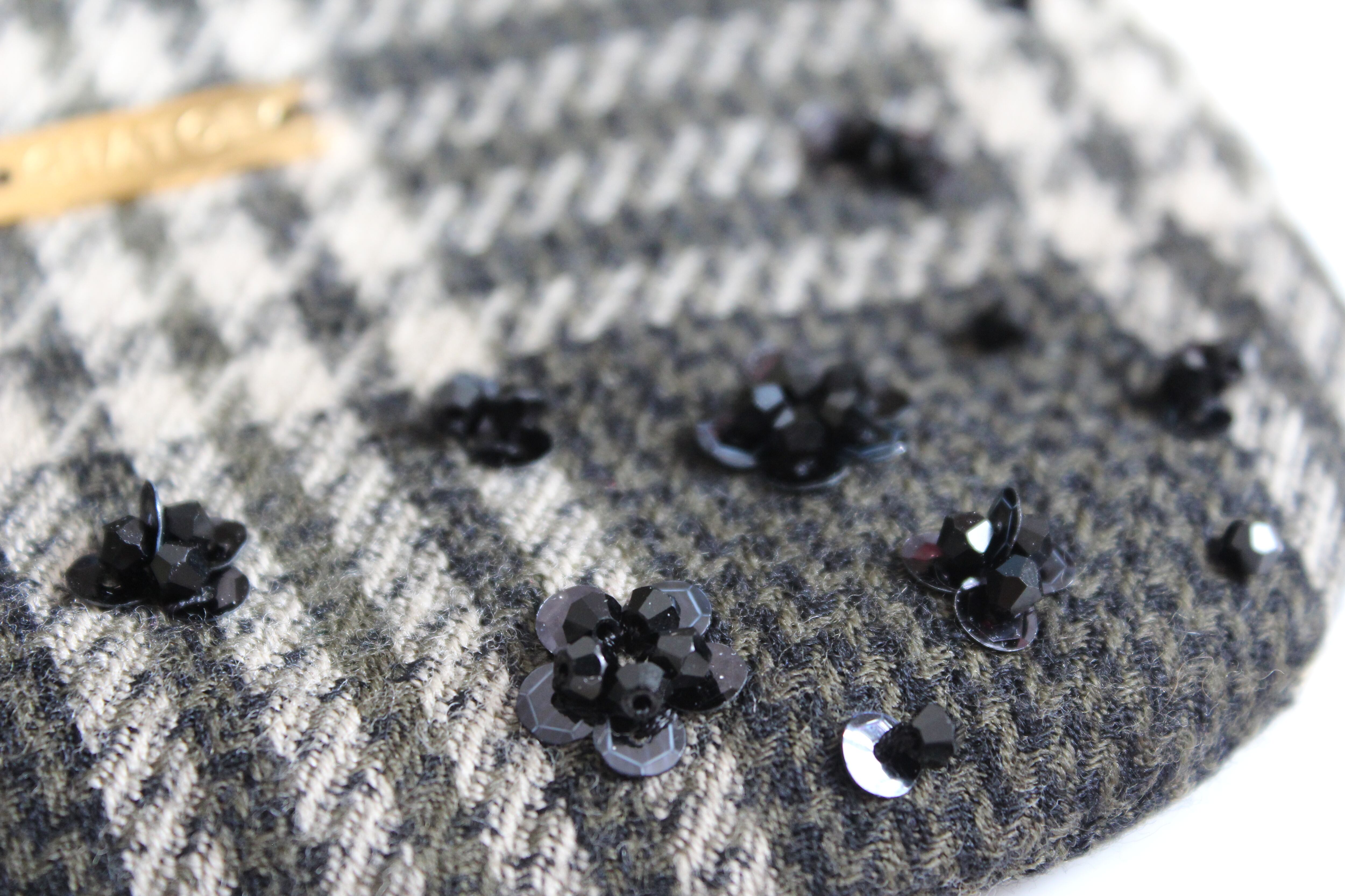 upcycle 【skirt】with embroidery | CHATOE