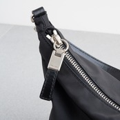 プラダ ショルダーバッグ ブラック ナイロン レザー ヴィンテージ