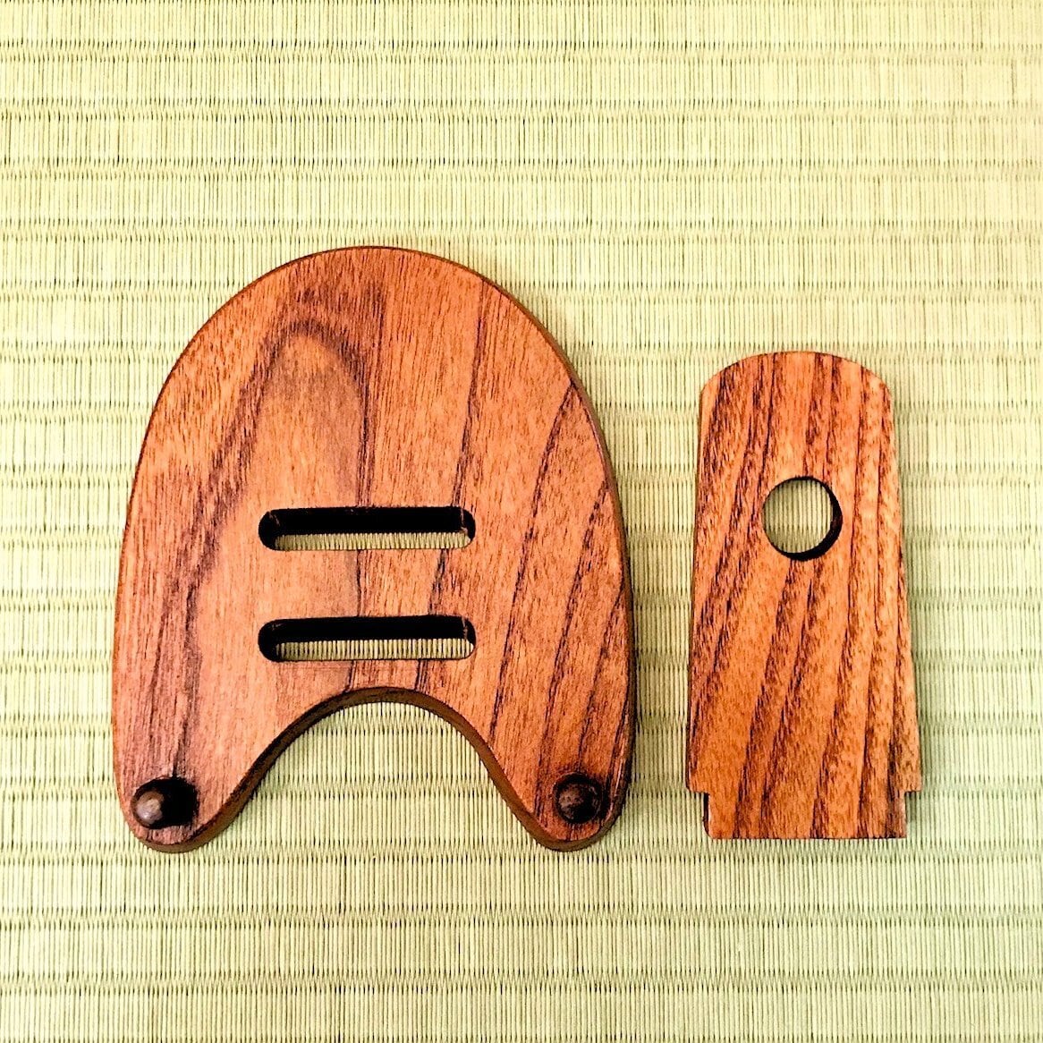 木製皿立て（М） | 吉村唐木店 WEBSHOP