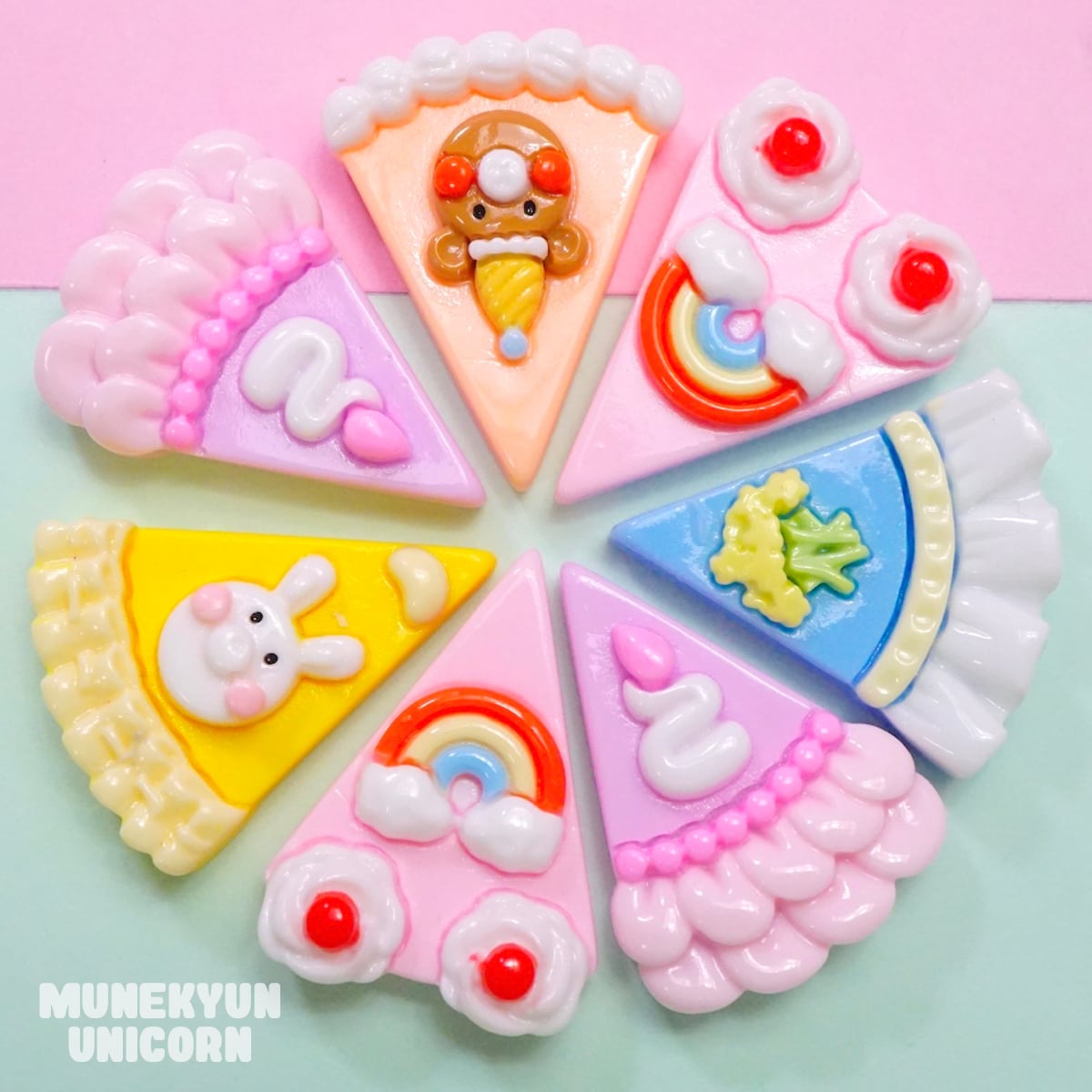 ピンクのケーキ型置物 マスコット付き ピンクのケーキ型置物 マスコット付き ピンクのケーキ型置物