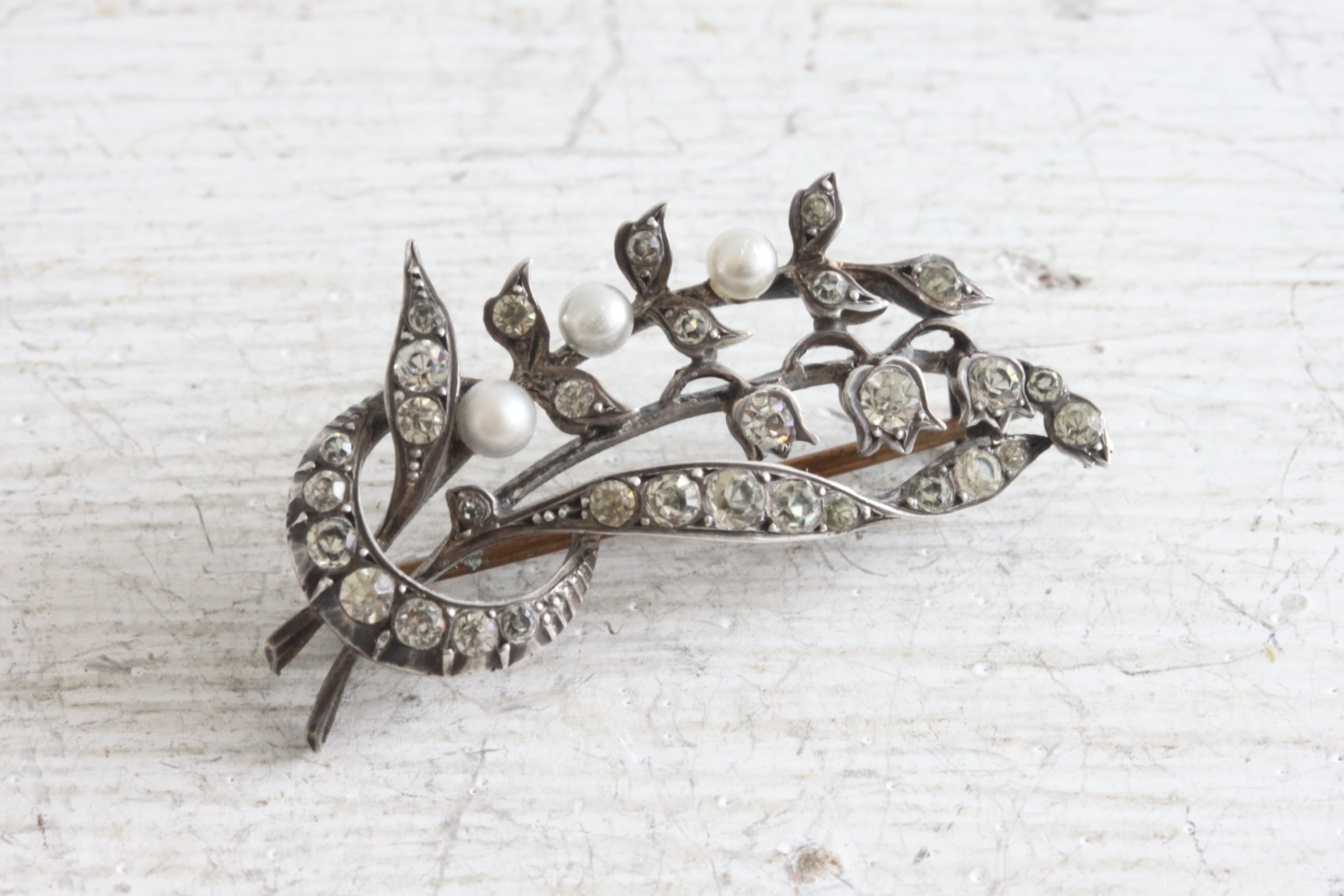 シルバースズランブローチ | Milfy(ミルフィ)