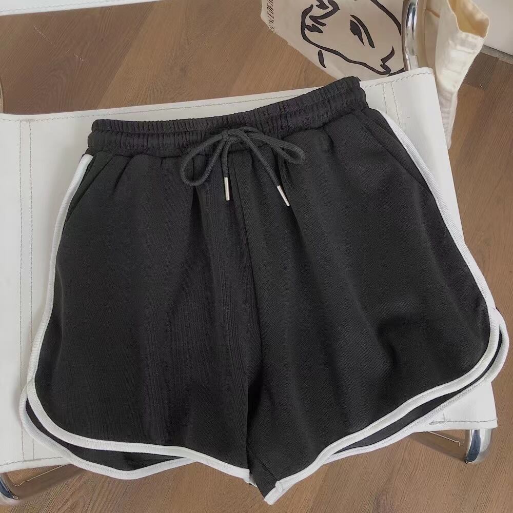 ライン入りスポーティショートパンツ　AJ33167-6125