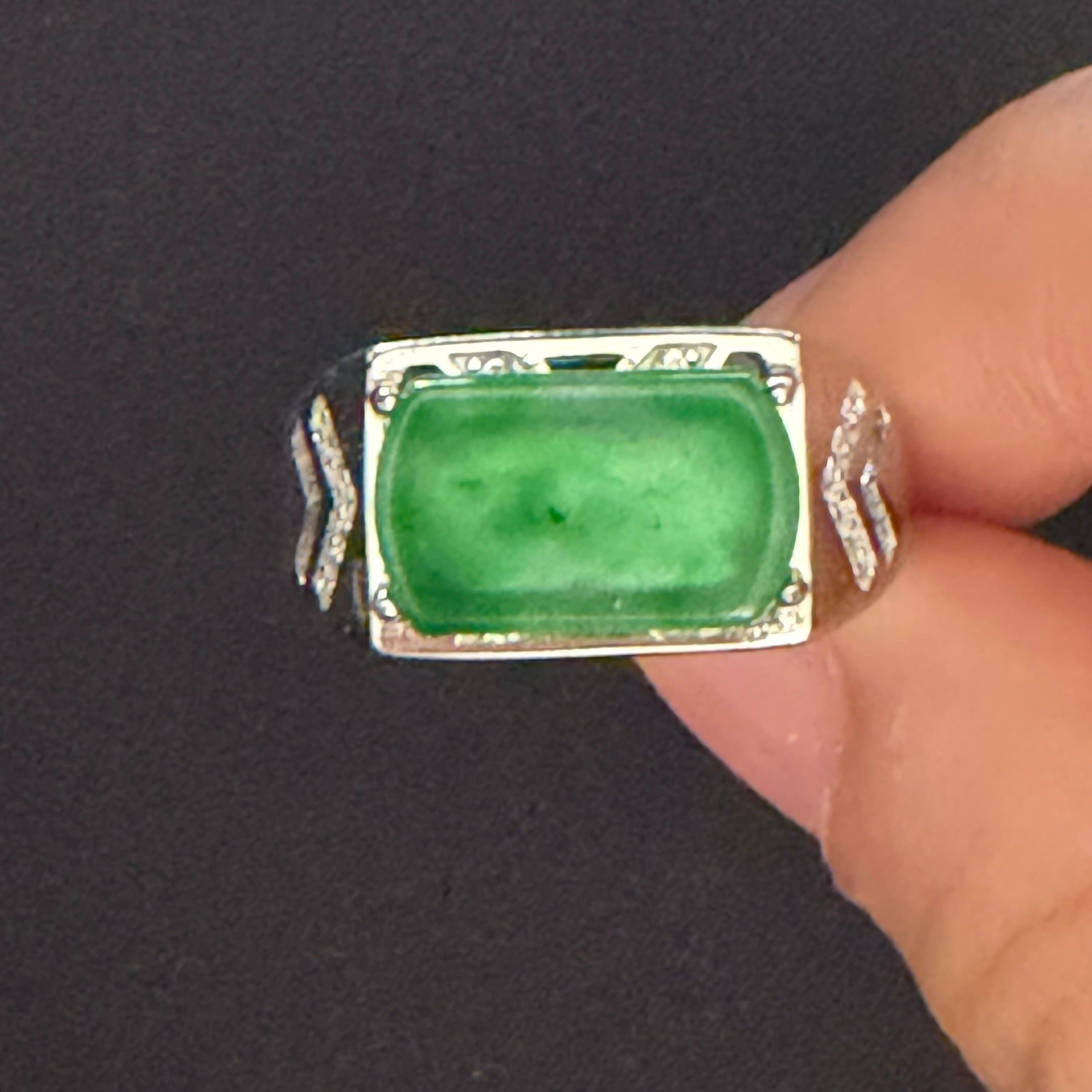 本翡翠指輪 リング 可愛い 落ち着いた色味 氷種 お買い得 一点物 | FARBE