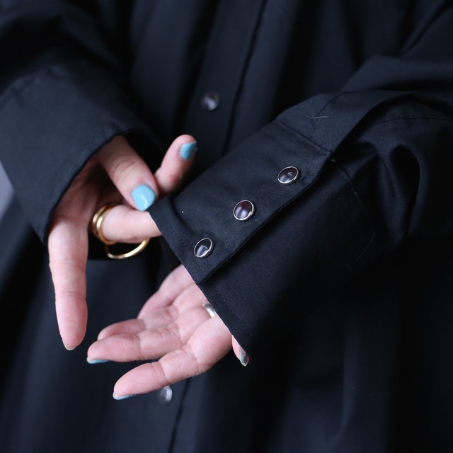 "刺繍" blue flower design over silhouette western shirt