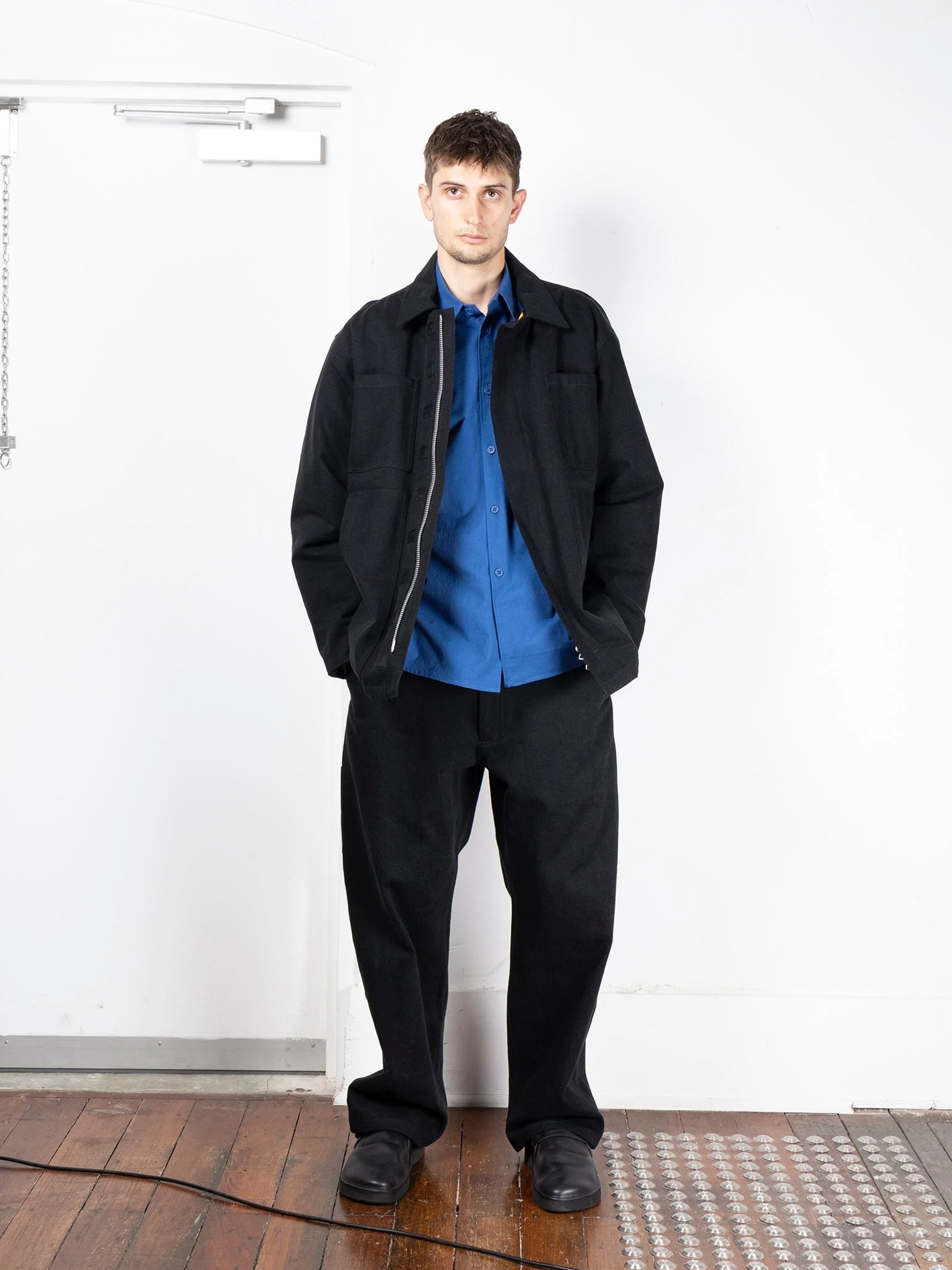 MAN-TLE Jebok Coat All Black Denim R19J1 | BEST PACKING STORE