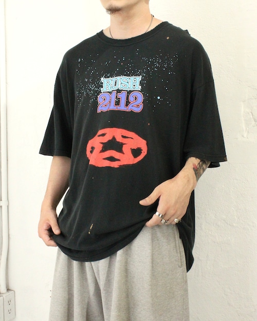 00s M&O "RUSH" 2112 Album Cover Print Tee