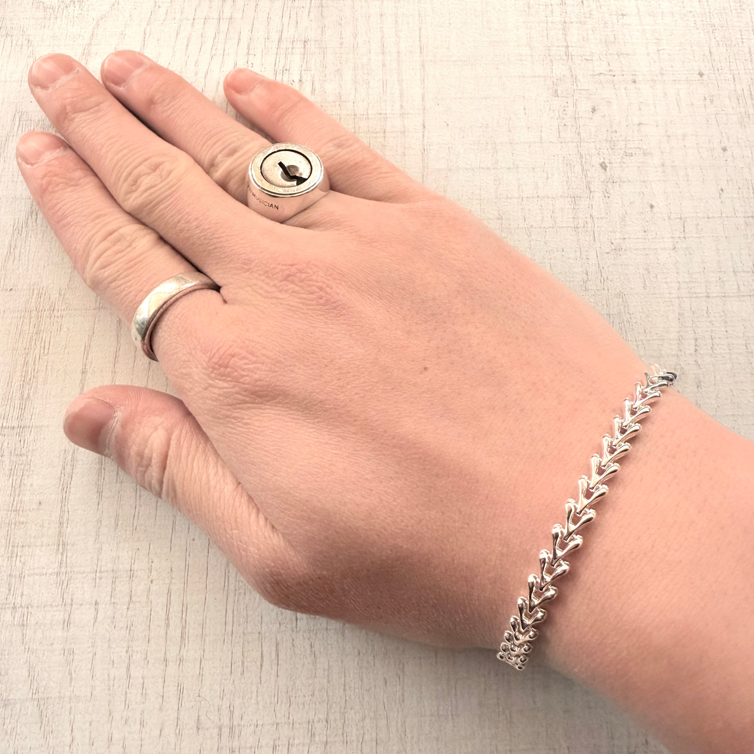 made in Italy シルバー　ブレスレット　トグル　ヘリンボーン　 希少 ITALY MADE HERRINGBONE BRACELET -SILVER925- ヘリンボーン