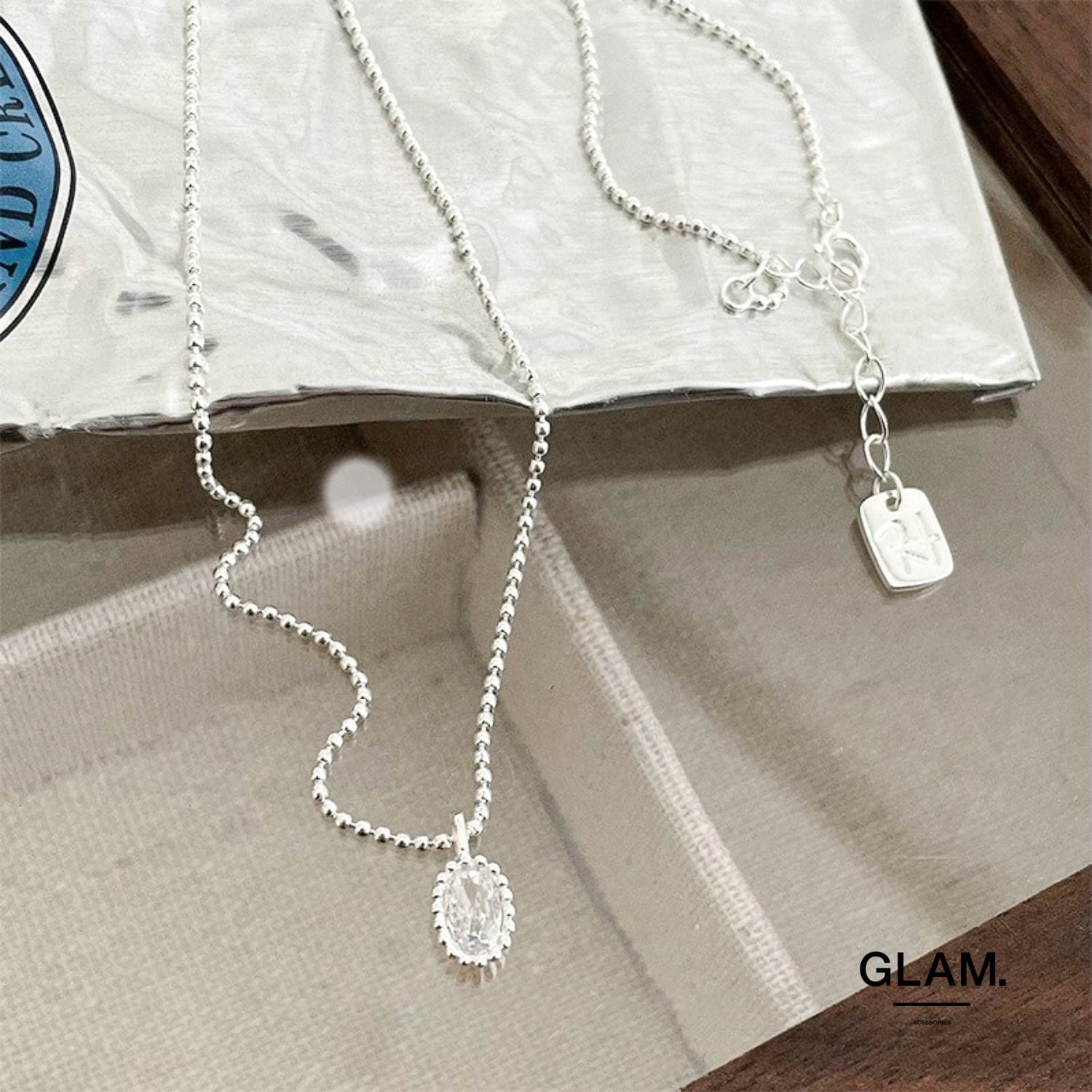 ジルコニアドロップネックレス | 金属アレルギーに悩む女性向けプチプラアクセサリー GLAM. ジルコニアドロップネックレス | 金属アレルギーに悩む女性向けプチプラアクセサリー GLAM.