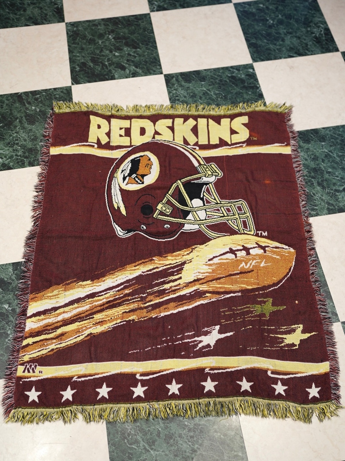 Vintage rug (Football) | apertio