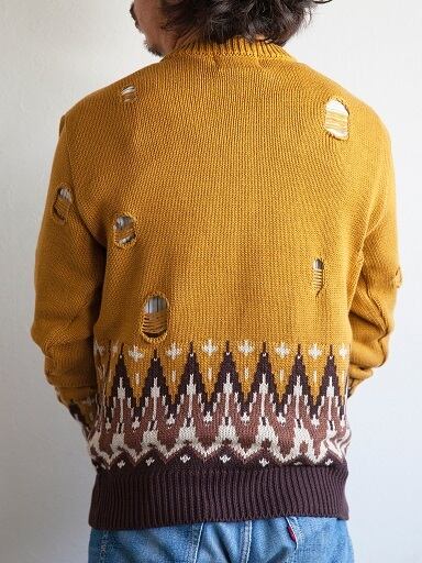 【美品】Varde77 JACQUARD DAMAGE SWEATER Varde77(バルデセブンティセブン)～JACQUARD DAMAGE SWEATER MUSTARD