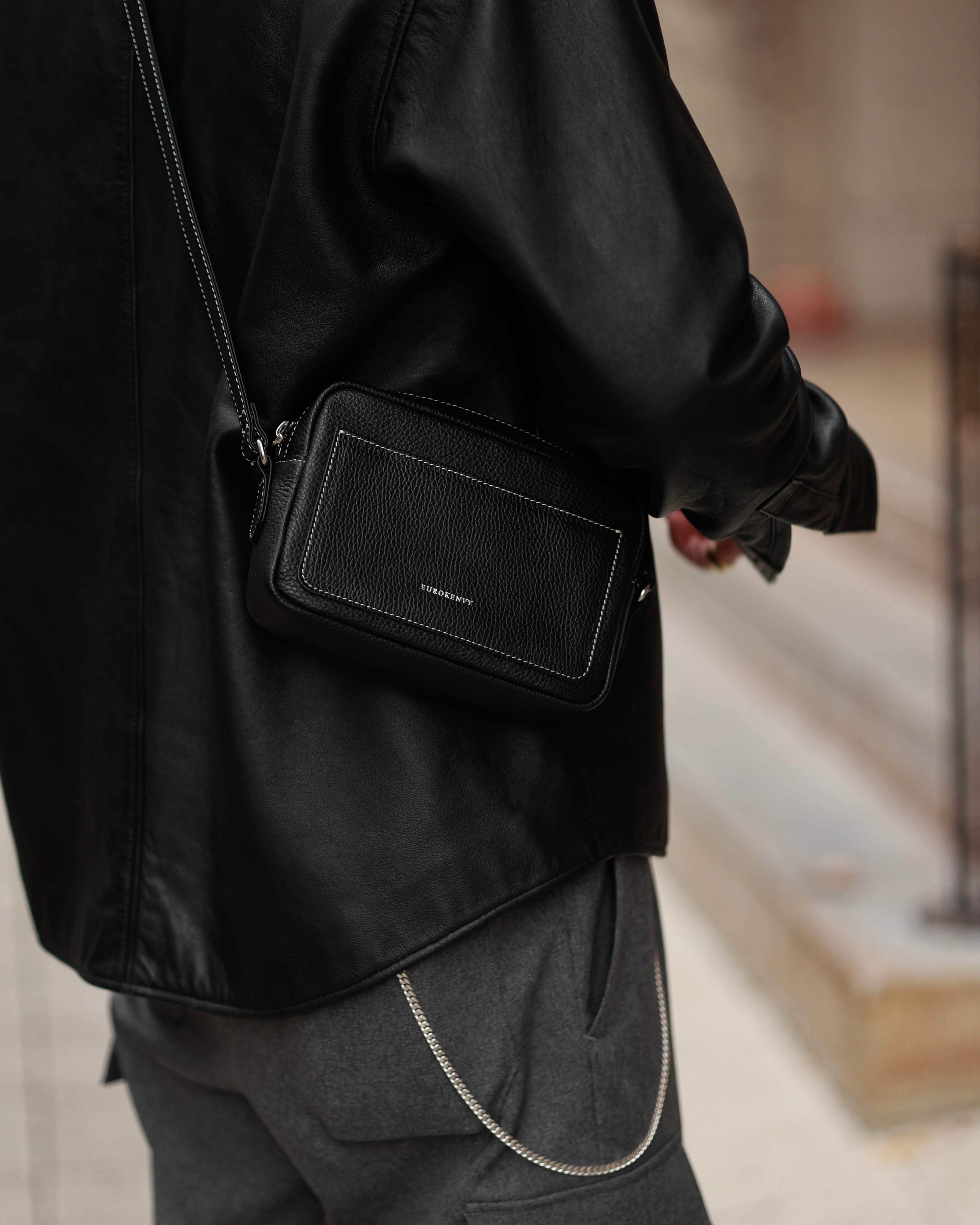 Italian Emboss Leather Mini Shoulder Bag【イタリア・マストロット社