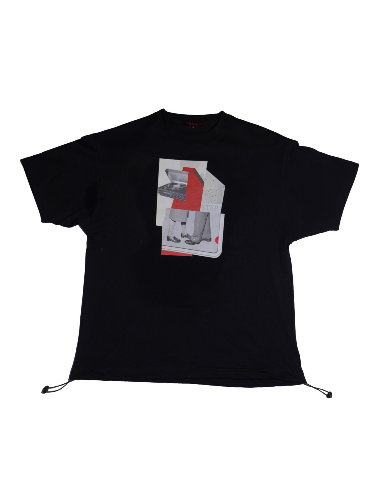 STEP TEE // BLACK