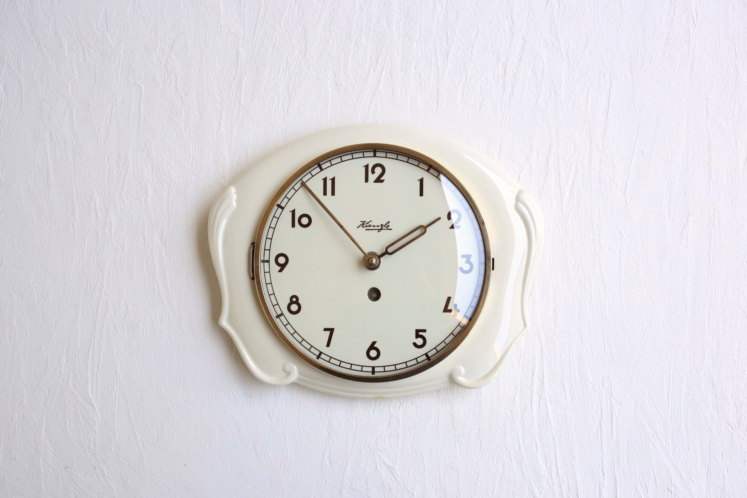 ドイツ アンティーク ヴィンテージ Kienzle キンツレ 陶器 壁掛け時計 (単3電池式クォーツ交換済) N-04276