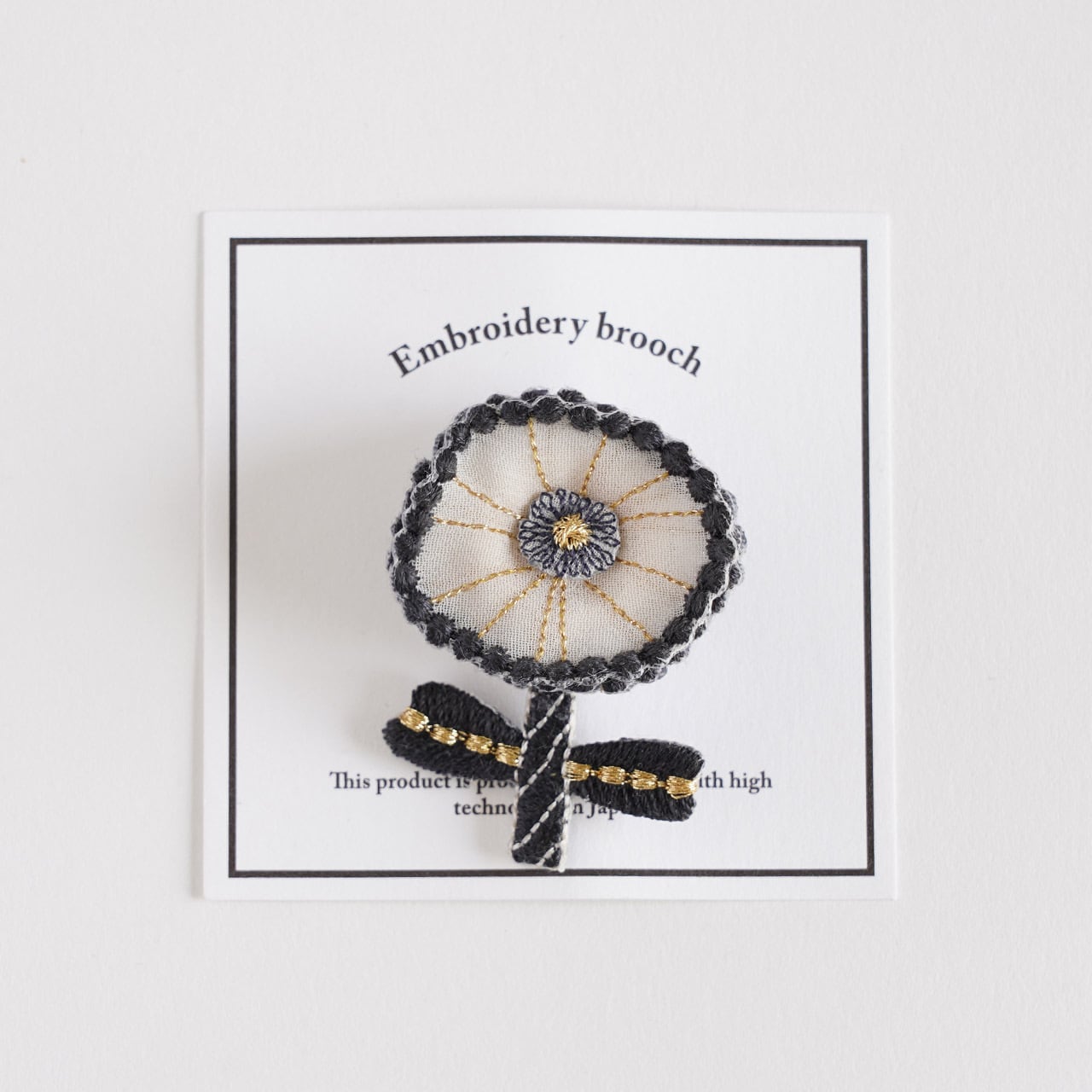 再入荷】Braw 立体刺繍ブローチ 