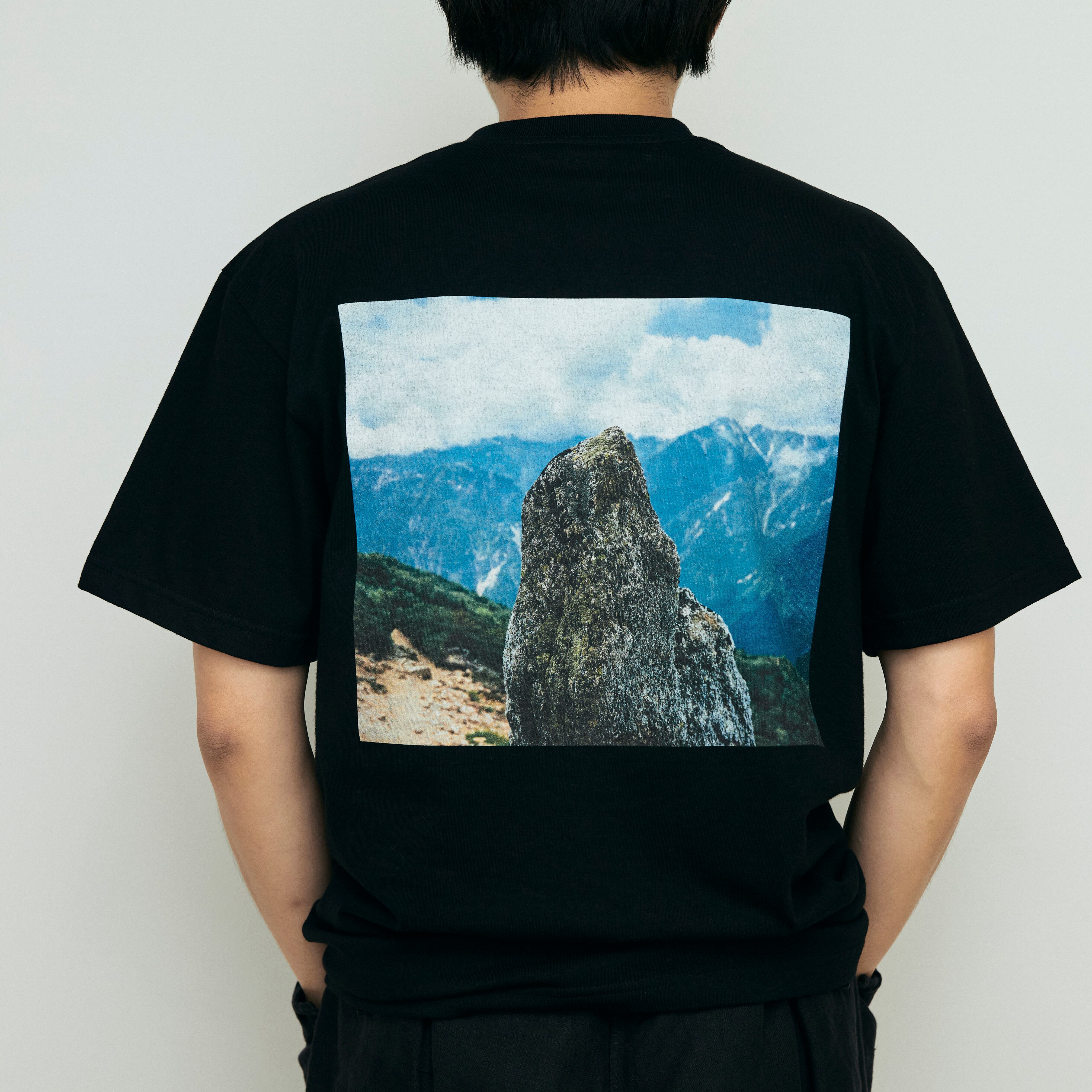 MOUNTAIN landscape2 BLACK