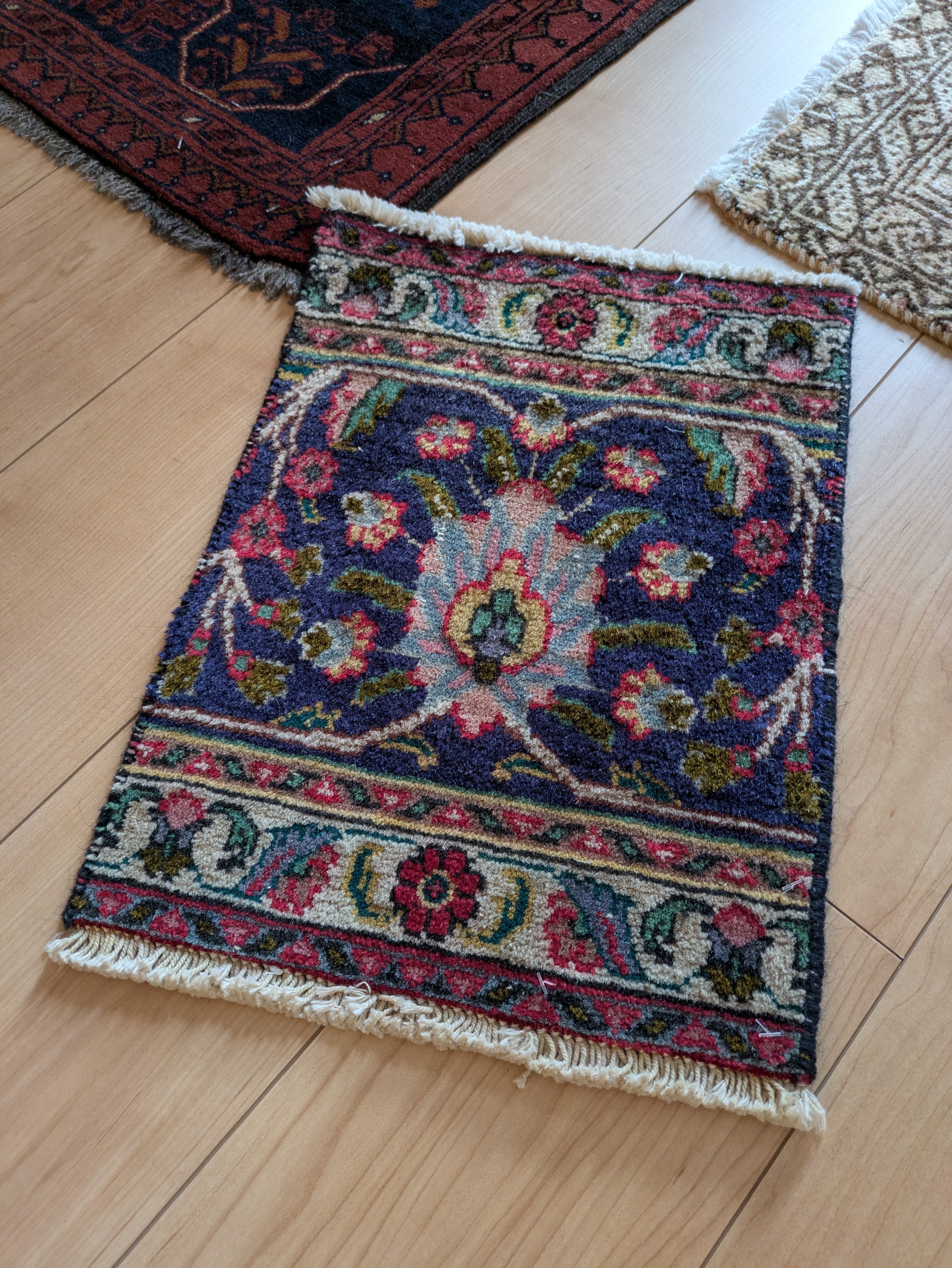 トライバルラグ オールドギャッベ トライバルラグ Old Tribal rug, Shiraz, 204×115cm