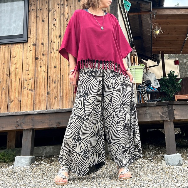 和柄モノトーンバタフライパンツ