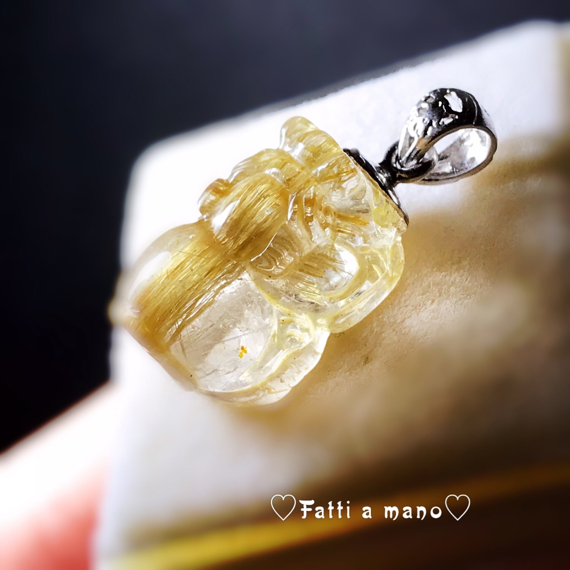 可愛い キラキラトップグレード ゴールドタイチンルチル 貔貅さん