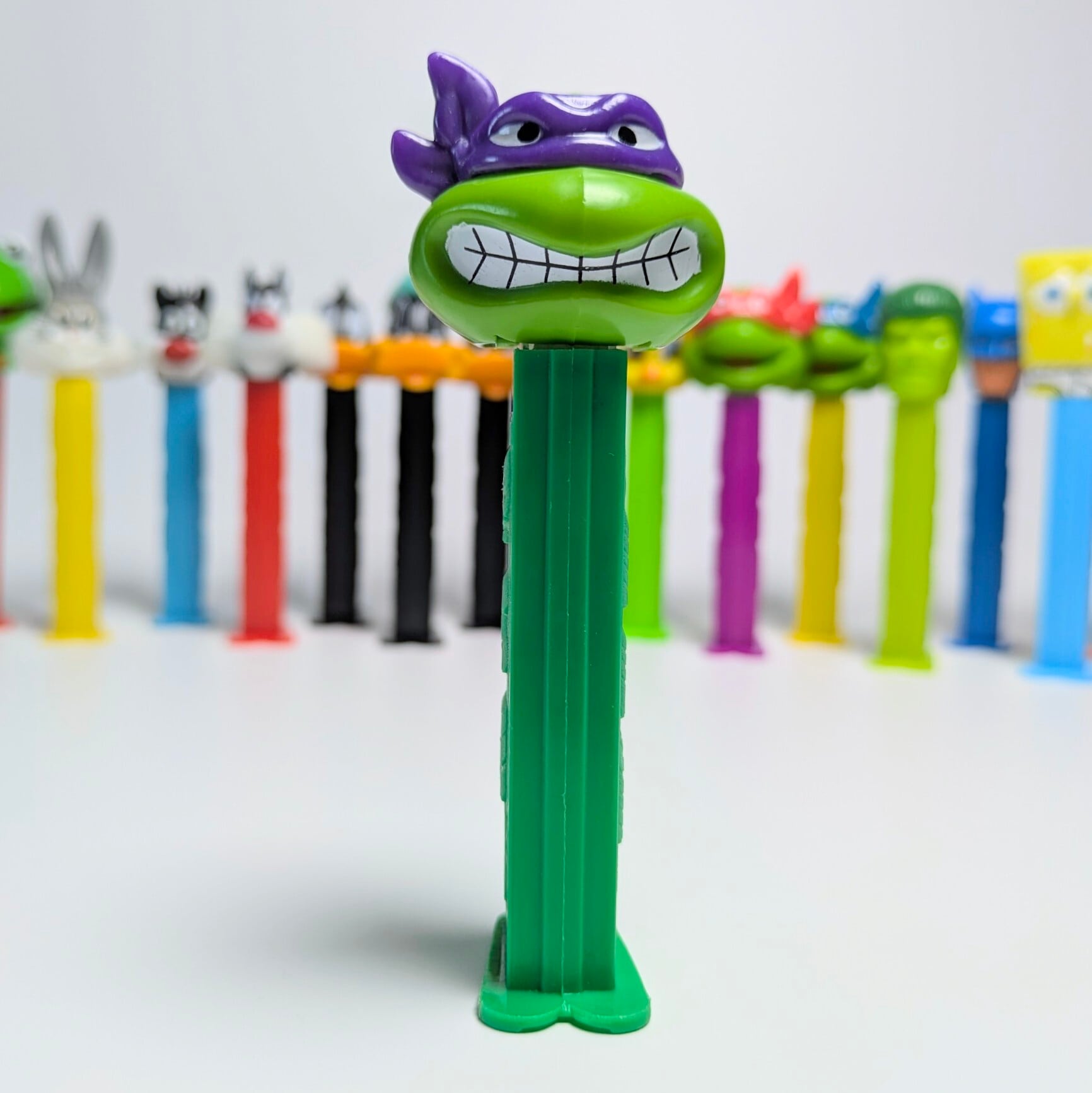 ☆ VINTAGE90' ☆【 Teenage Mutant Ninja Turtles / タートルズ ) 】『 ドナテロ アングリーver. 』 / PEZ / ペッツ / CANDY&DISPENSER 〚アメリカン雑貨 アメトイ〛