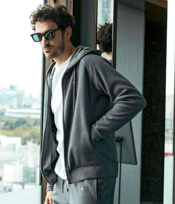 1PIU1UGUALE3 RELAX ウノピゥウノウグァーレトレ リラックス