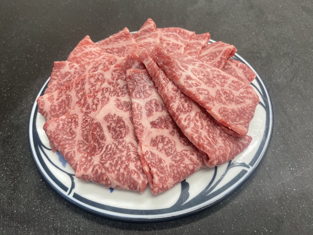 黒毛和牛 上赤身焼肉 250g | お肉の萬福