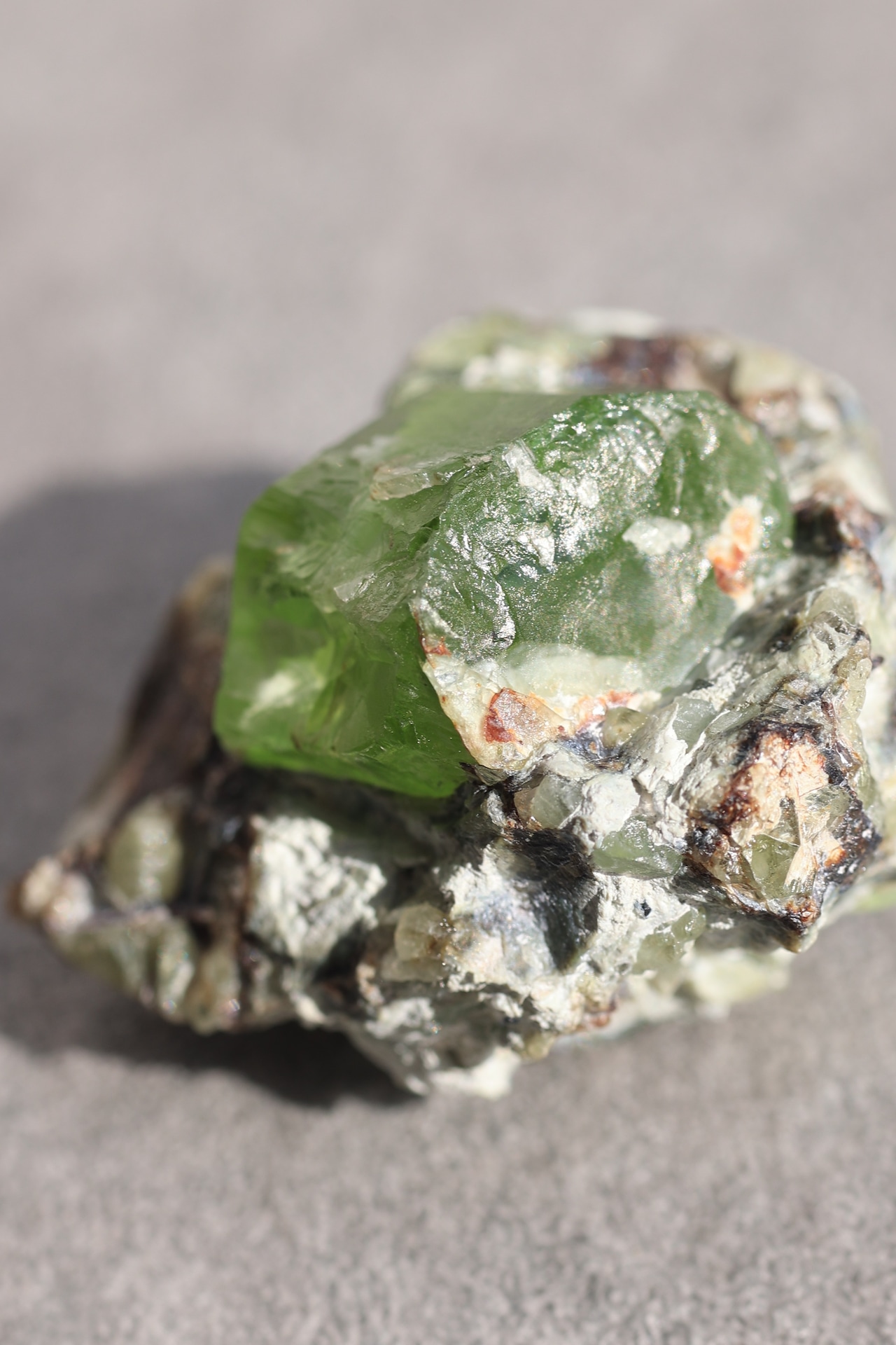ペリドット「太陽の雫」Peridot|天然石 原石 鉱物 パワーストーン | PD-H-003