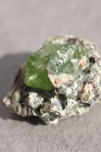 ペリドット「太陽の雫」Peridot|天然石 原石 鉱物 パワーストーン | PD-H-003