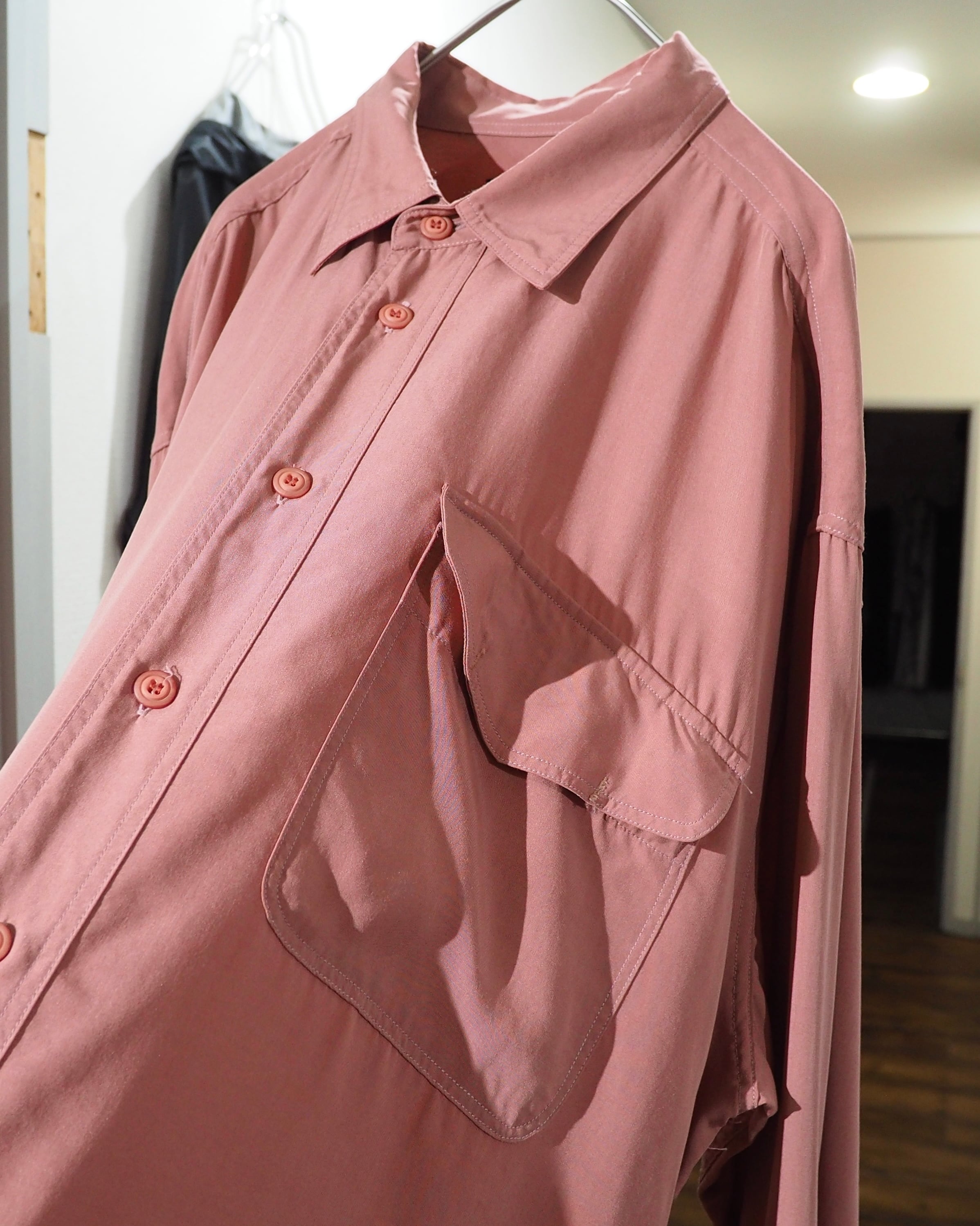 1990s " Allegri ‐ 鈍煤 " Beautiful Dusty Pink Color vintage Drape loose shirt
