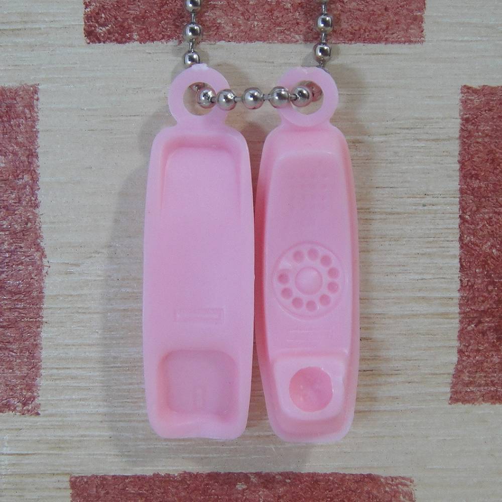 レトロ キーホルダーKEY SMILEY COM