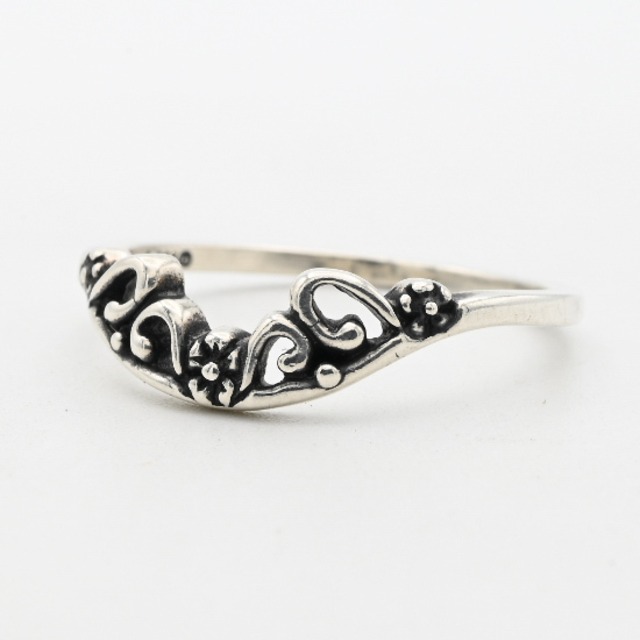 Fancy Abstract Design Thin Barrel Style Ring By Carolyn Pollack #19.0 / USA