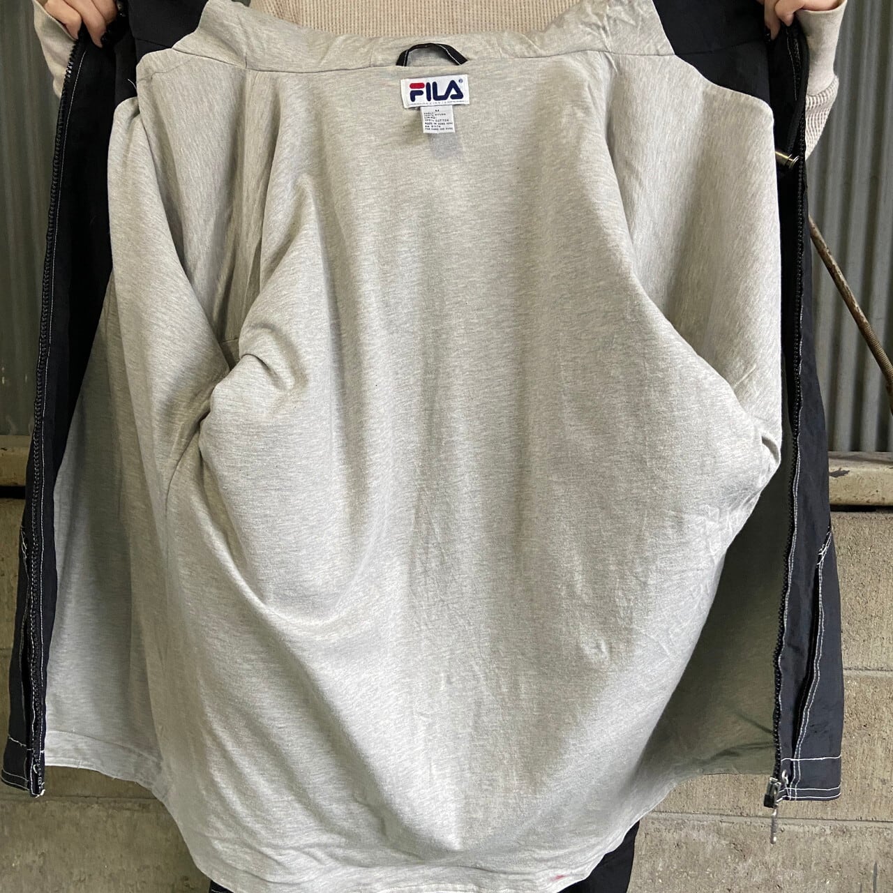 FILA ロゴ刺繍 星 ナイロンジャケット メンズL相当 古着 ナイロン