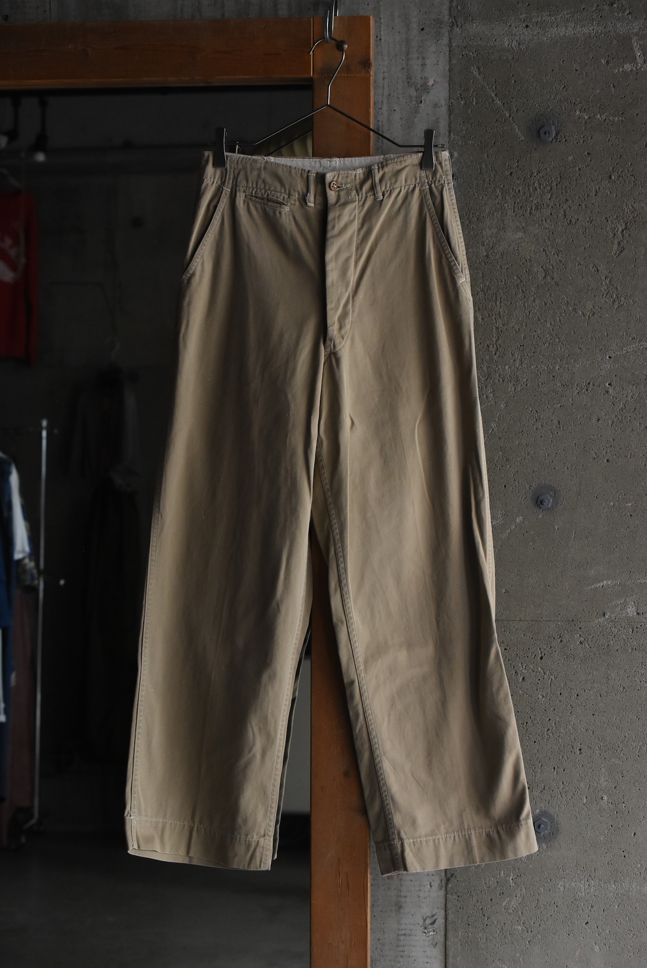 OK/40-50's "US.ARMY" - 45khaki - chino trousers.