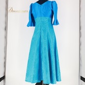 フラダンス 衣装 ワンピース ドレス ブルー系 マーメイドライン 花柄 バラ ローズ フラワー 青 水色 光沢 フリル 五分袖 日本製 かわいい おしゃれ 上品 鮮やか 華やか さわやか MermaidLine フラ ダンス レッスン 練習 フラダンス衣装 マーメイドラインドレス 光沢 ワンピースドレス フリル袖 日本製 おしゃれなドレス 薔薇柄 練習着 青系 水色系 可愛いデザイン フラダンスレッスン さわやかカラー 華やかな印象 フラワーデザイン かわいいスタイル