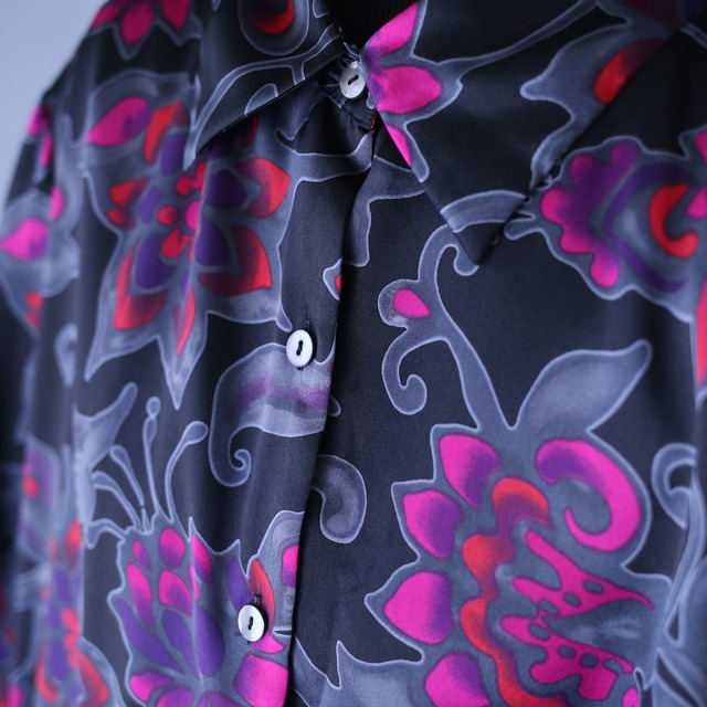 dark flower pattern gloss fabric over silhouette shirt