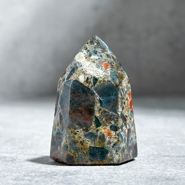 ブルーアパタイト タワー型31◇Blue apatite ◇ 天然石・鉱物・パワーストーン