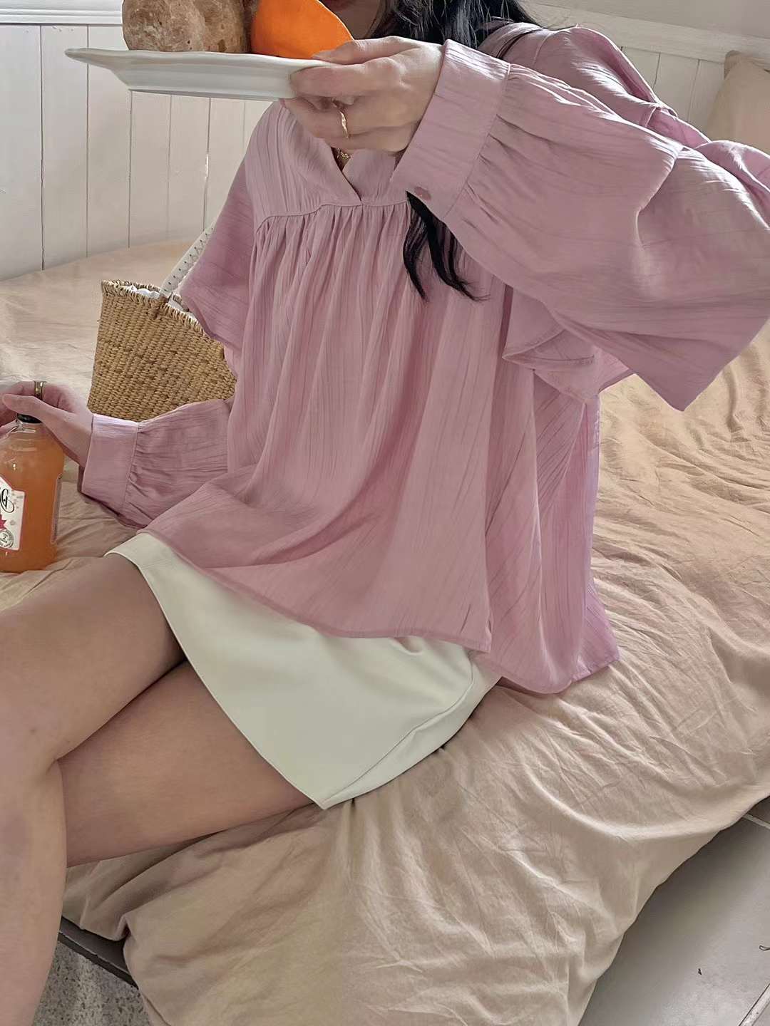 フリルVネックブラウス　AJ2085-2307