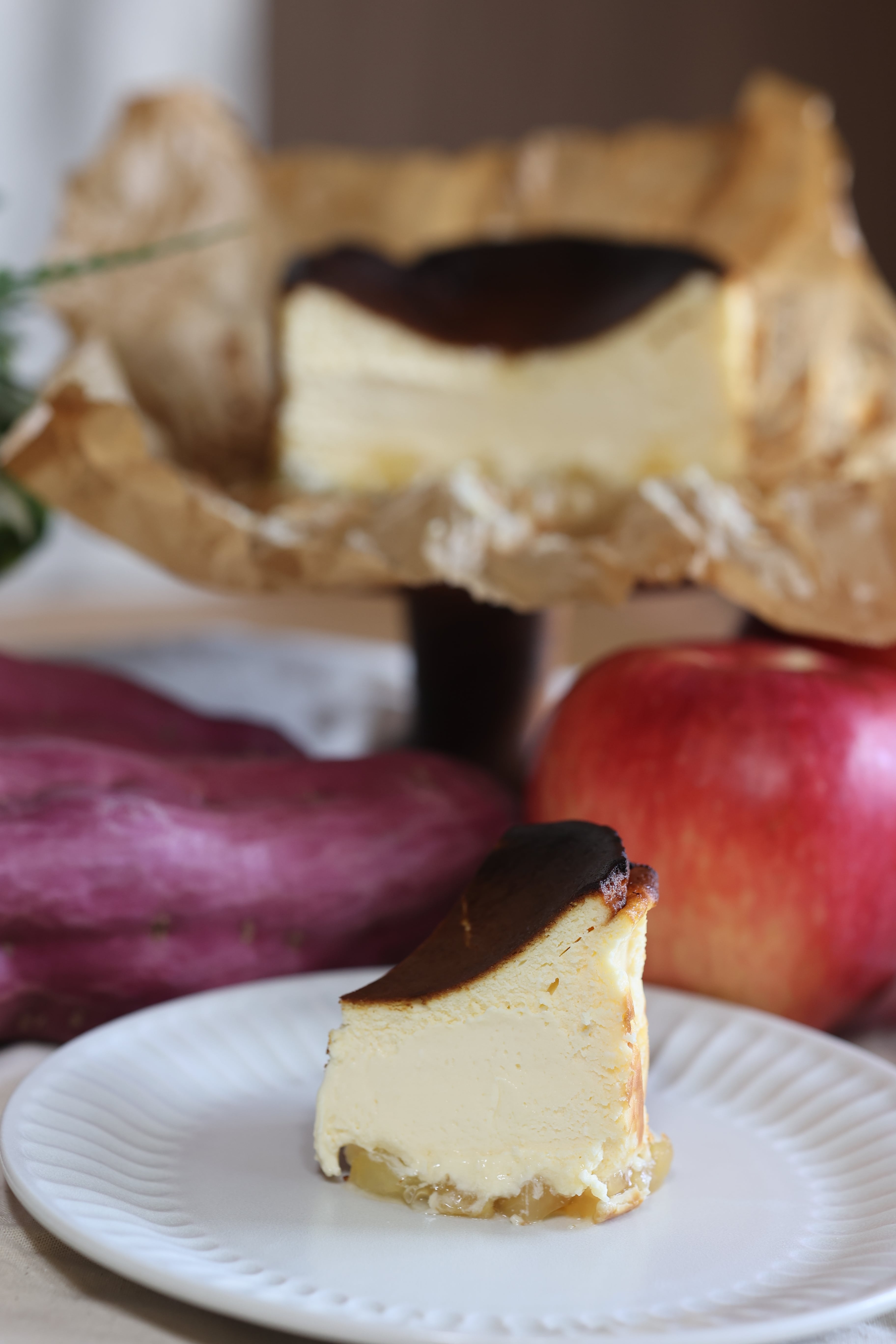 さつまいもとりんごのバスクチーズケーキ